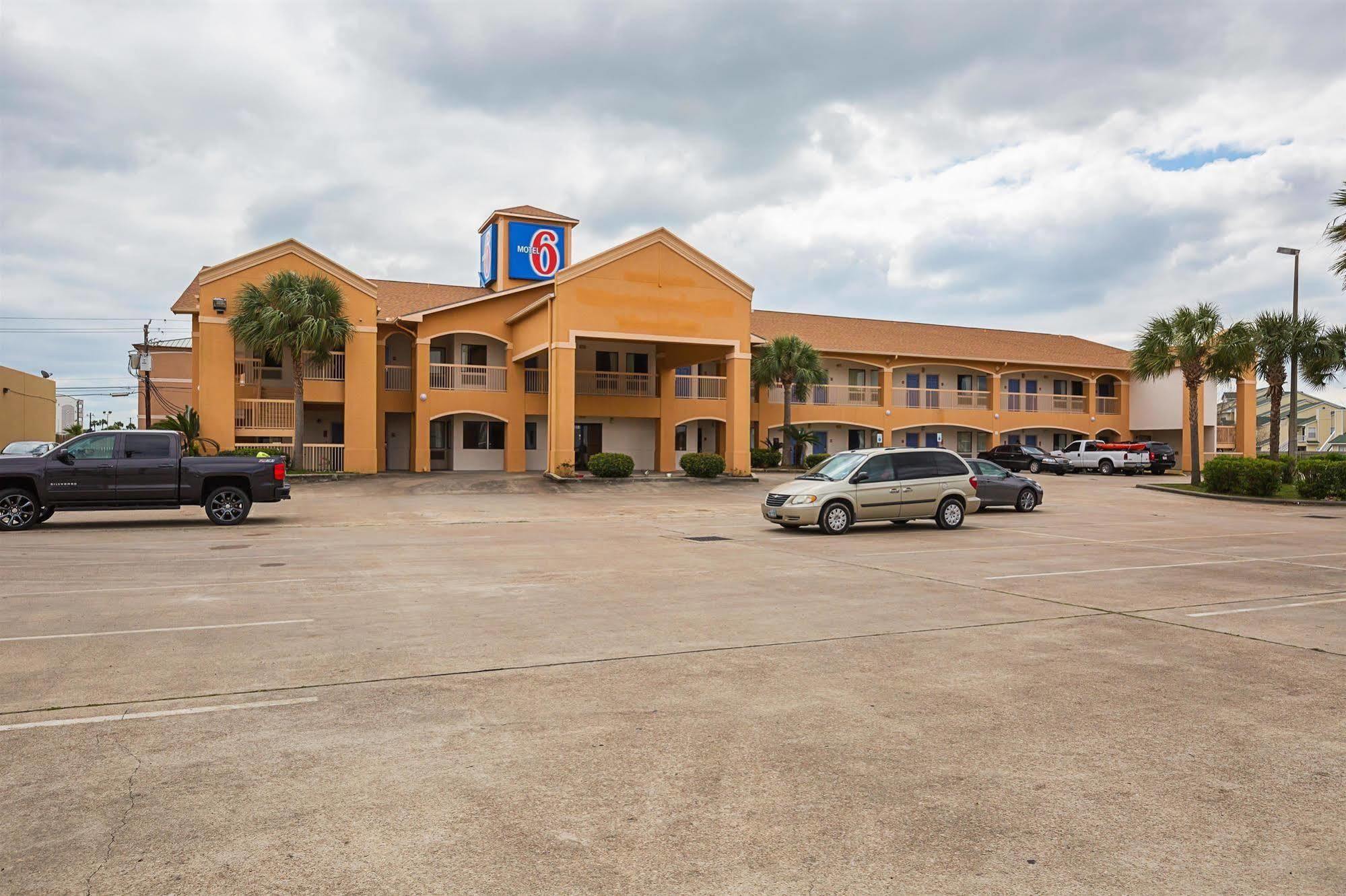 Island Inn By Oyo Galveston Beach, Tx Экстерьер фото