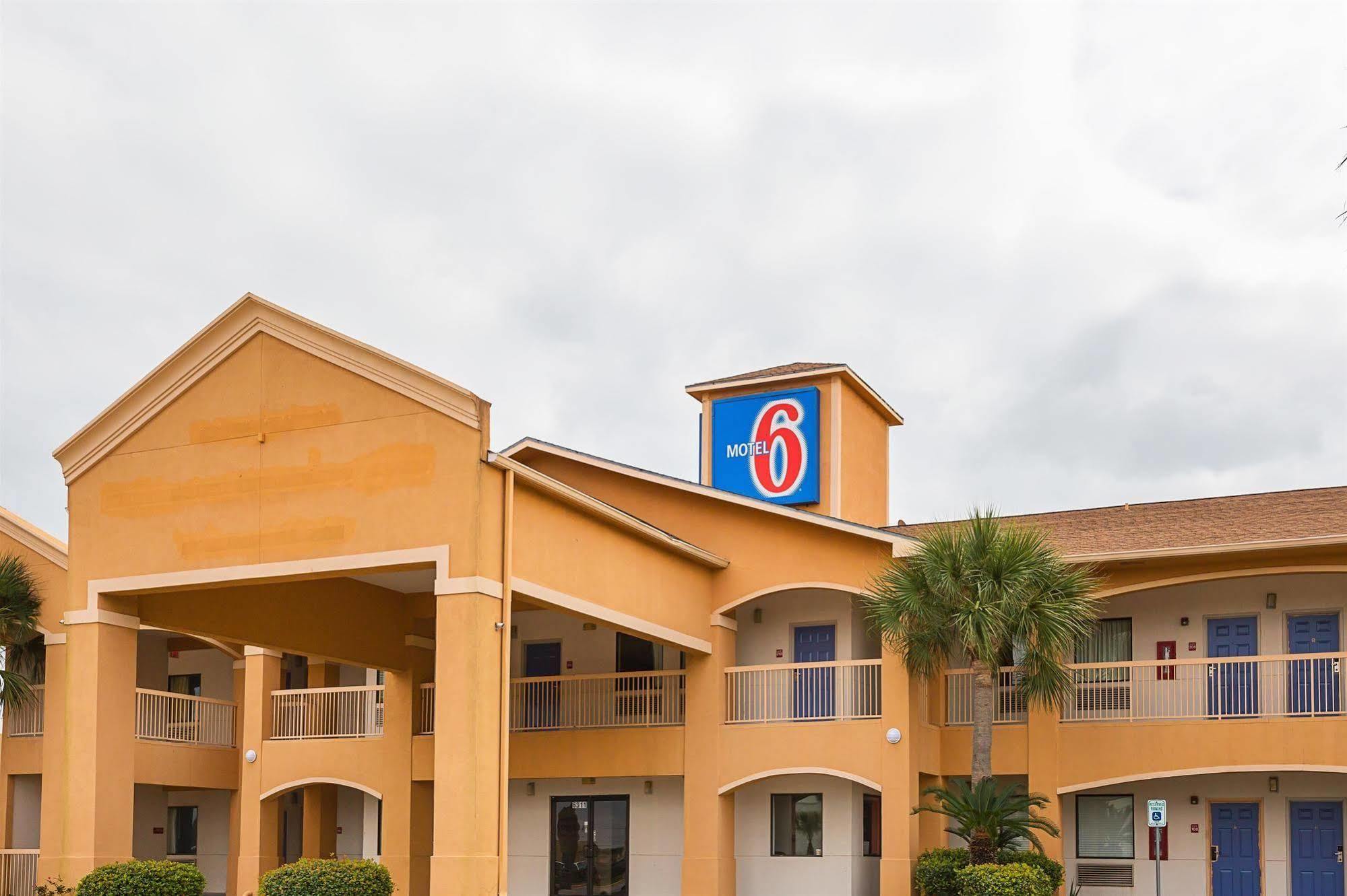 Island Inn By Oyo Galveston Beach, Tx Экстерьер фото