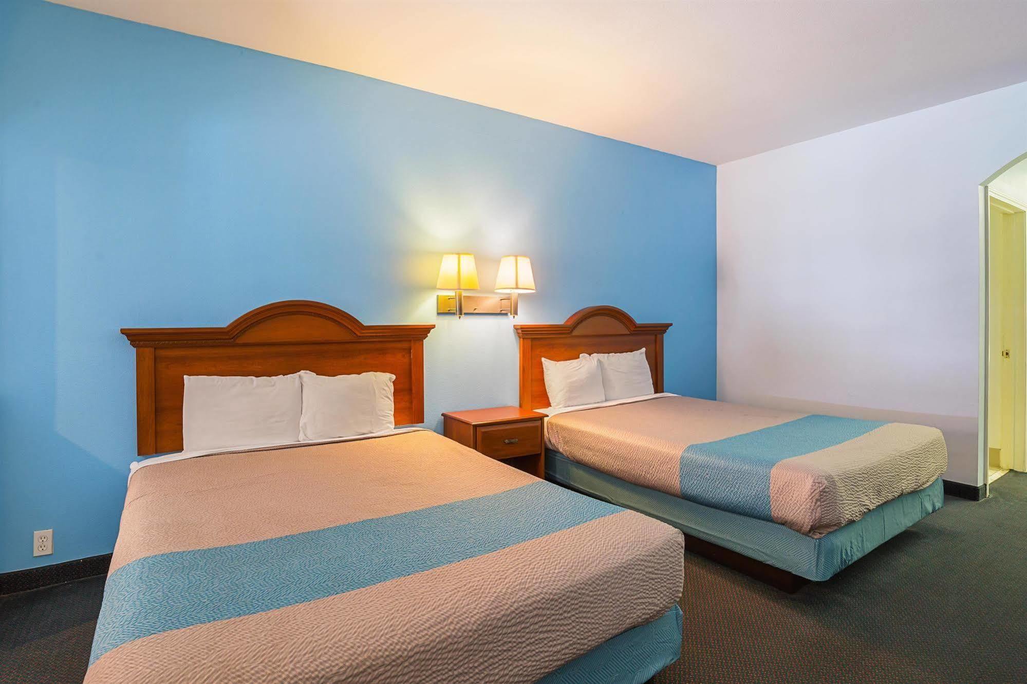 Island Inn By Oyo Galveston Beach, Tx Экстерьер фото
