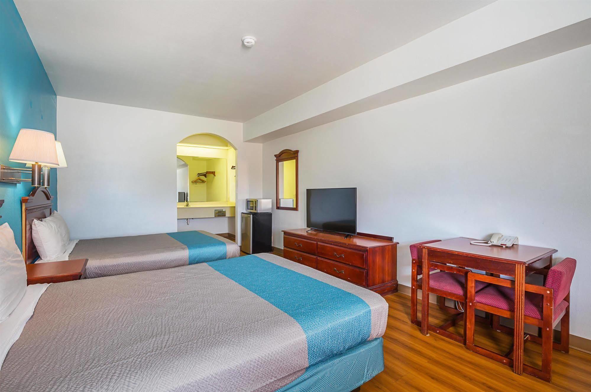 Island Inn By Oyo Galveston Beach, Tx Экстерьер фото